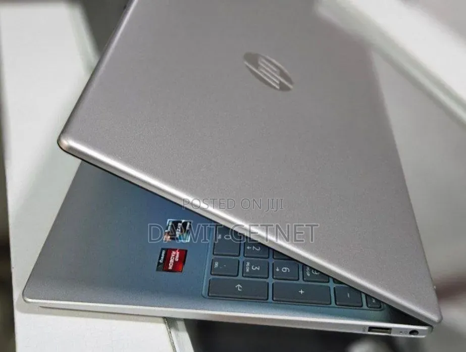 New Laptop HP Stream Notebook 16GB AMD Ryzen 5 SSD 256GB