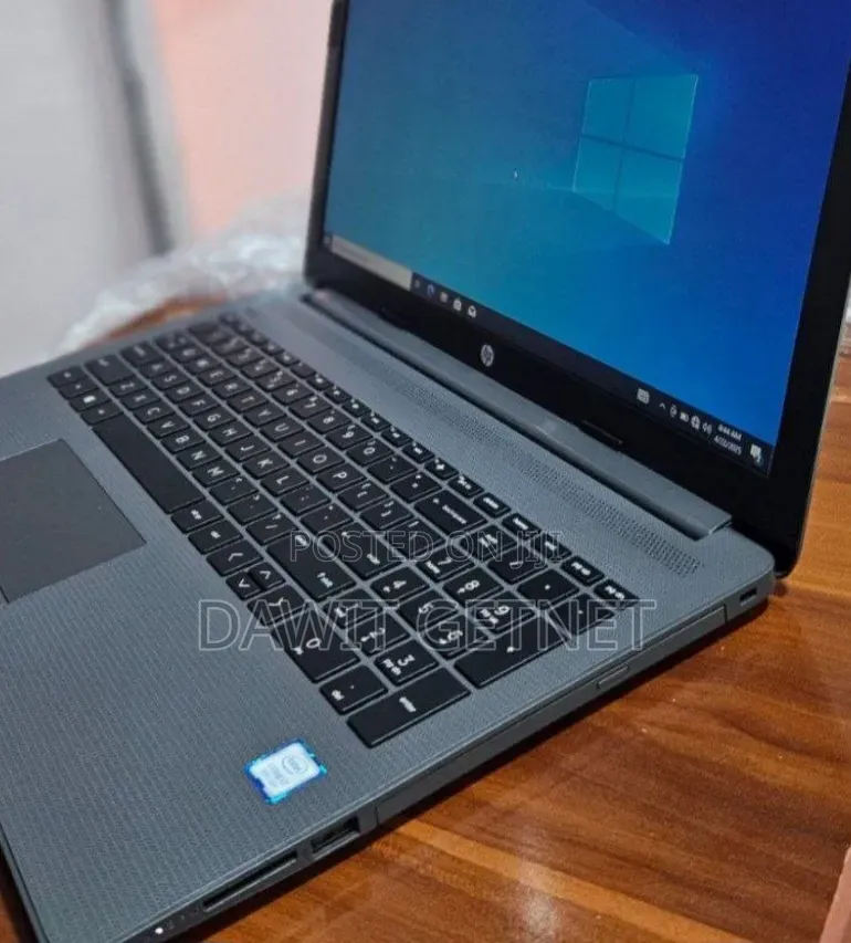 New Laptop HP Stream Notebook 8GB Intel Core i7 HDD 1T