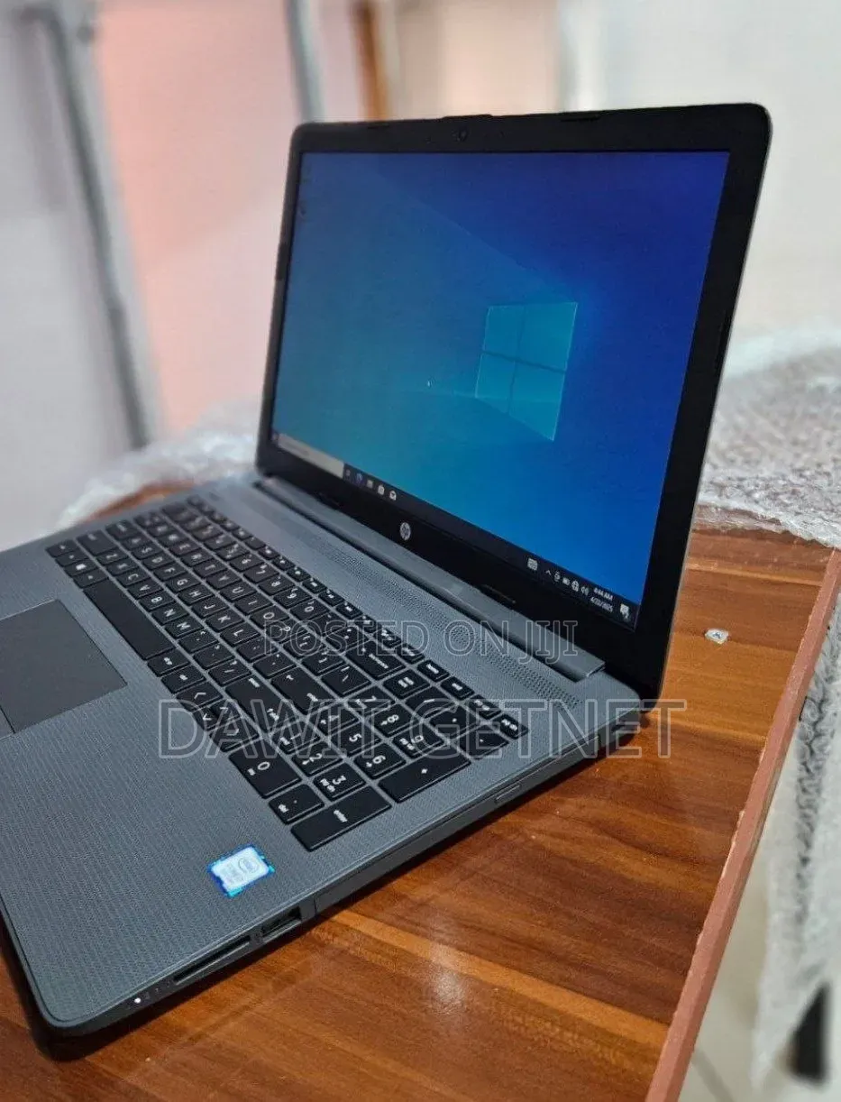 New Laptop HP Stream Notebook 8GB Intel Core i7 HDD 1T