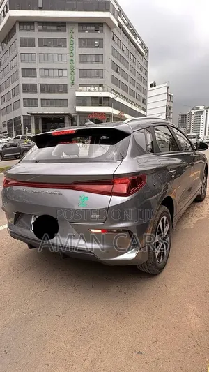 New BYD E2 43 kWh 94 hp FWD 2025 Silver