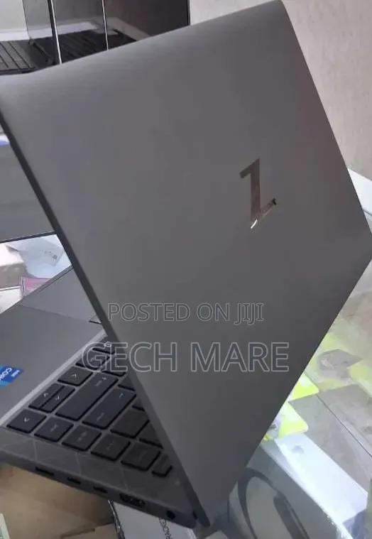 New Laptop HP ZBook 14 16GB Intel Core i7 SSD 512GB