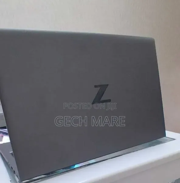 New Laptop HP ZBook 14u 16GB Intel Core i7 SSD 512GB