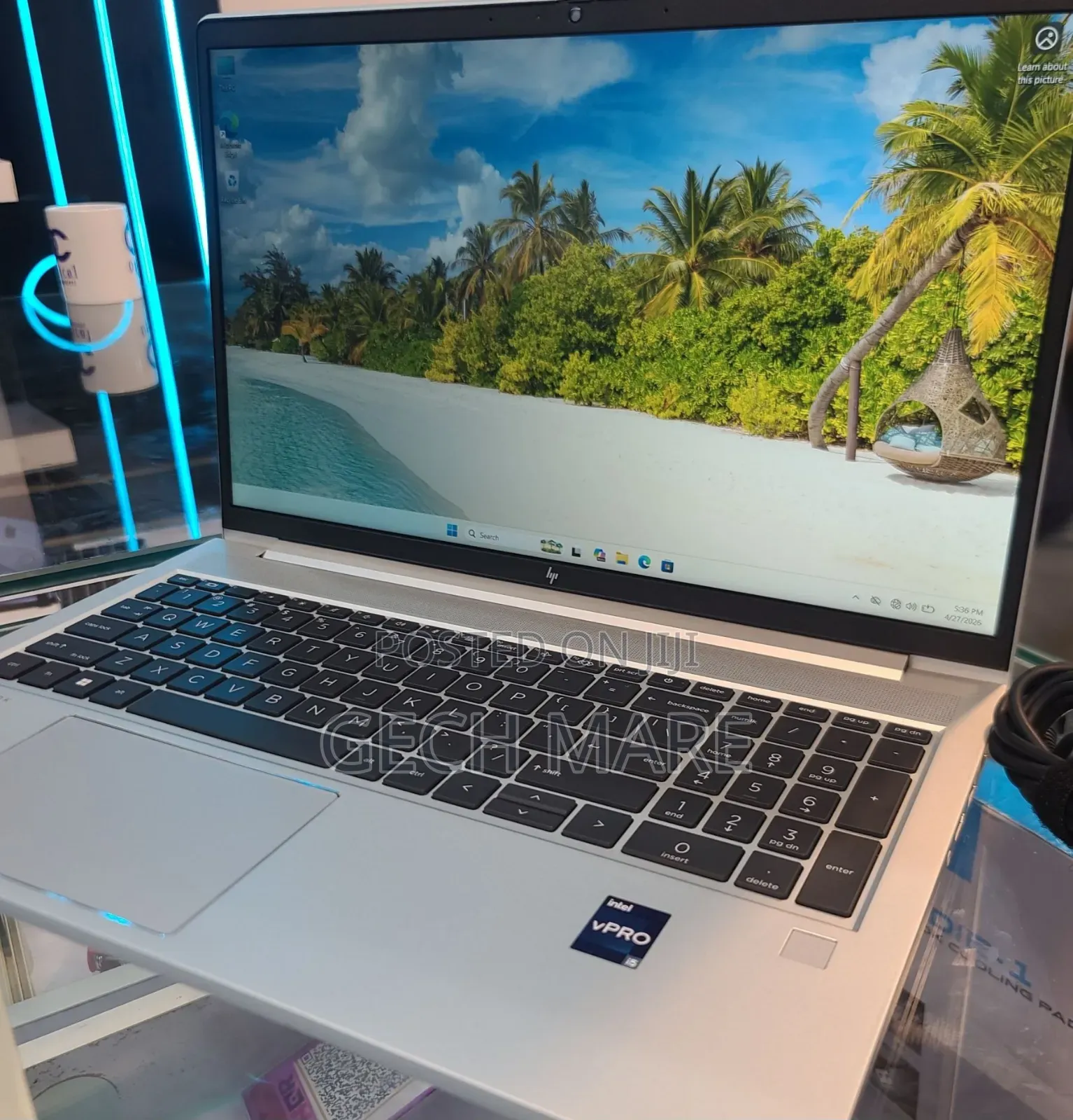 New Laptop HP EliteBook 860 G9 16GB Intel Core i5 SSD 512GB