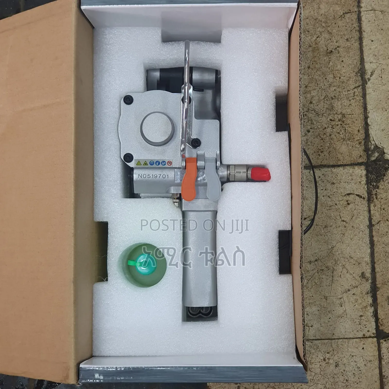 Pneumatic Plastic Strapping Machine