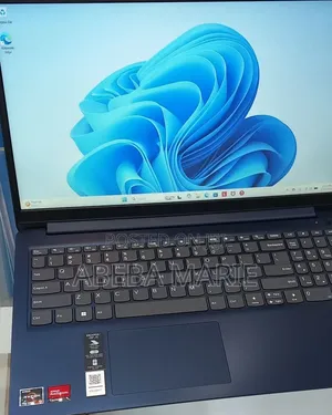 New Laptop Lenovo IdeaPad 1 8GB AMD Ryzen 5 SSD 256GB