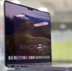 New Laptop Apple MacBook Air 2022 M2 16GB Apple M2 SSD 512GB