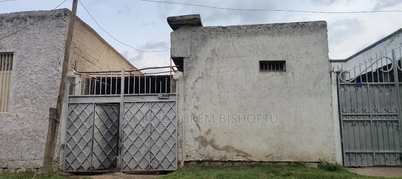 Furnished 7bdrm House in Bishoftu Debirezeyet, Oromia-Finfinne for sale