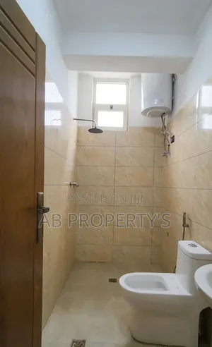 Furnished 2bdrm Apartment in መገናኛ ሾላ ገበያ, Yeka for sale