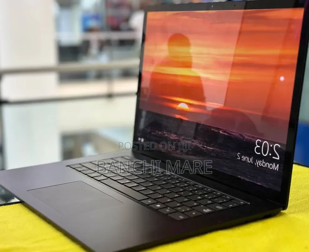New Laptop Microsoft Surface Laptop 3 8GB Intel Core i5 SSD 512GB