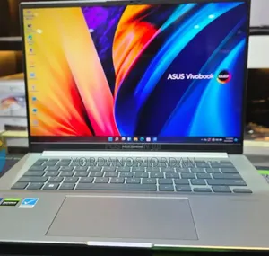 New Laptop Asus ZenBook 13 UX331UN 16GB Intel Core i7 SSD 512GB