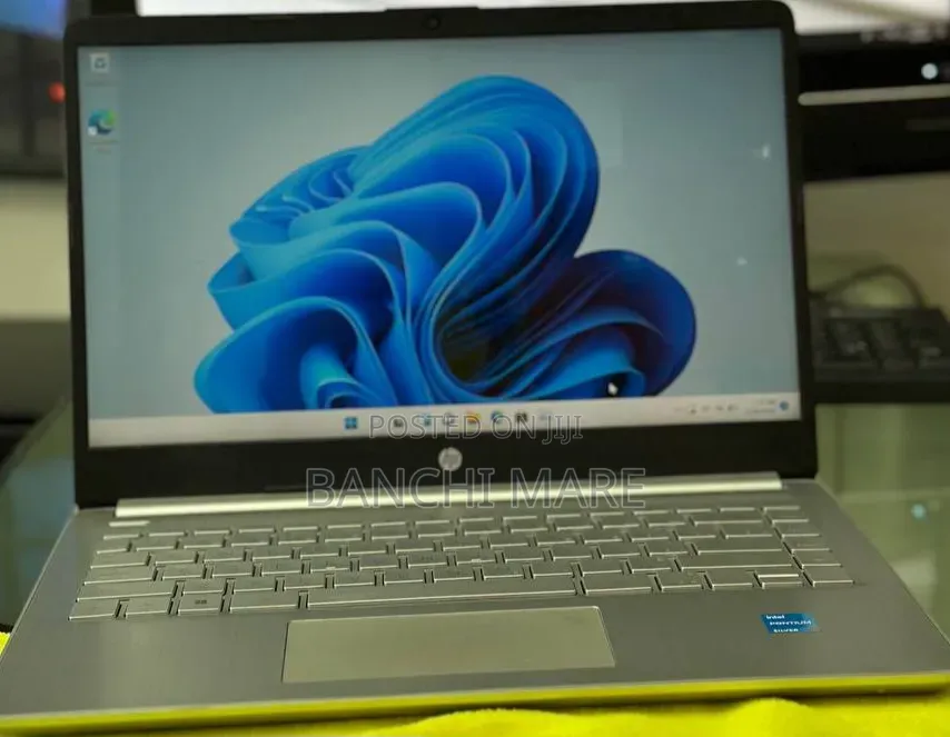 New Laptop HP Stream Notebook 8GB Intel Core i5 SSD 128GB