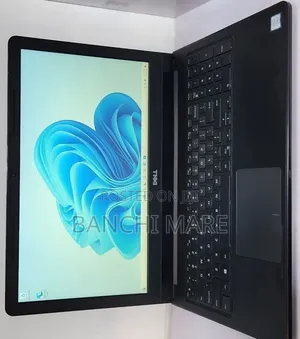 New Laptop Dell Vostro 15 3000 8GB Intel Core i5 SSD 1T