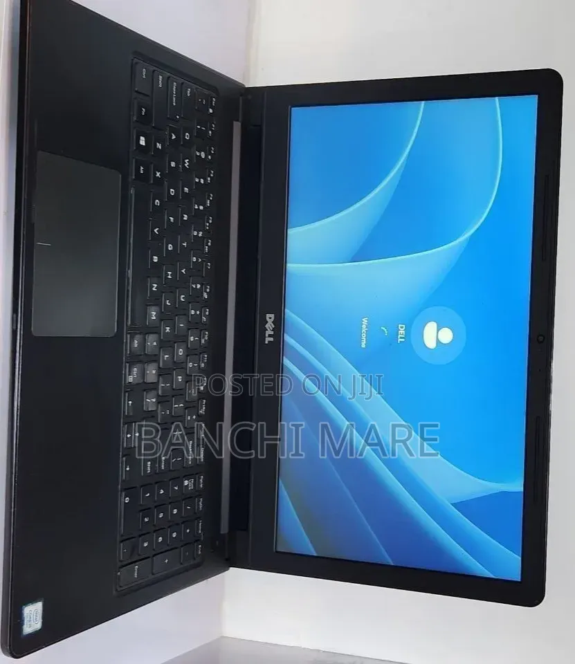 New Laptop Dell Vostro 15 3000 8GB Intel Core i5 SSD 1T