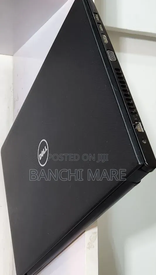 New Laptop Dell Vostro 15 3000 8GB Intel Core i5 SSD 1T