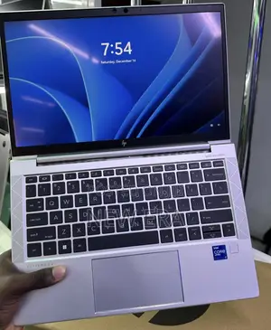 New Laptop HP EliteBook 830 G8 16GB Intel Core i7 SSD 512GB