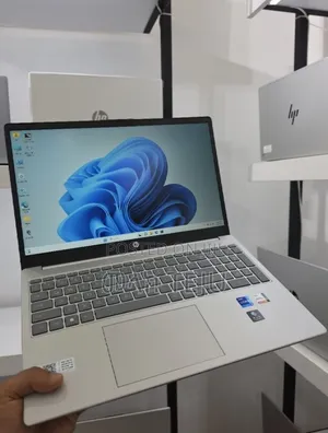 New Laptop HP Stream Notebook 16GB Intel Core Ultra 7 SSD 1T