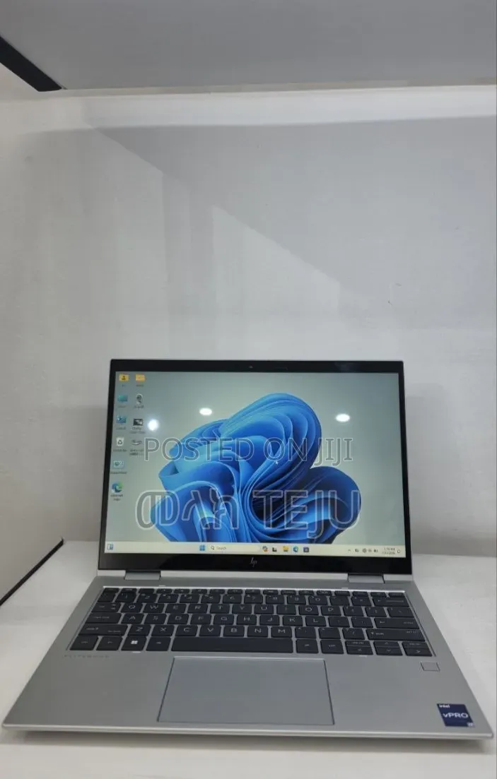 New Laptop HP EliteBook 830 16GB Intel Core i7 SSD 512GB