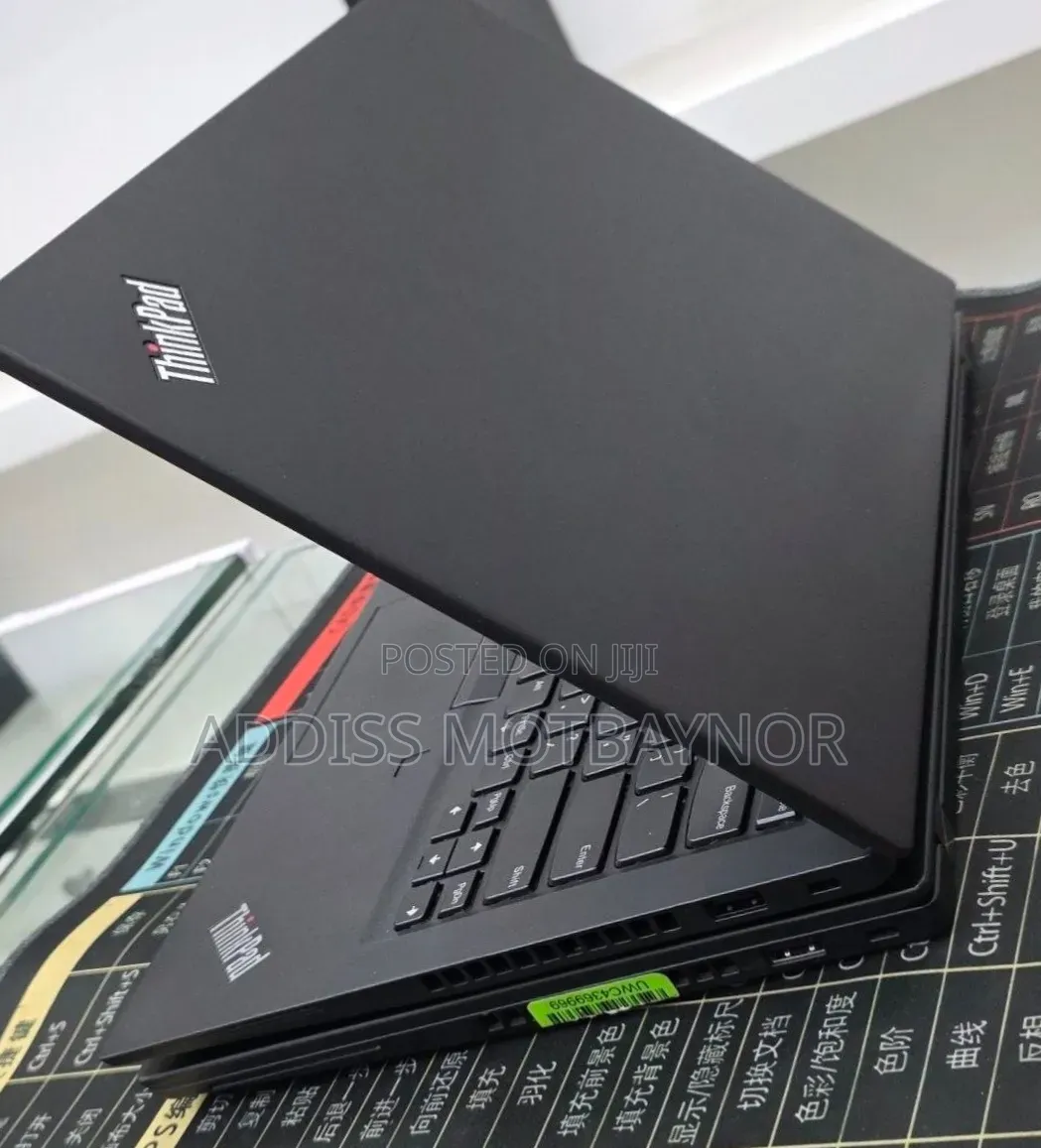 New Laptop Lenovo ThinkPad Yoga 8GB AMD Ryzen 5 SSD 512GB
