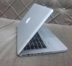 Laptop Apple MacBook 4GB Intel Core i5 HDD 320GB