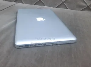 Laptop Apple MacBook 4GB Intel Core i5 HDD 320GB