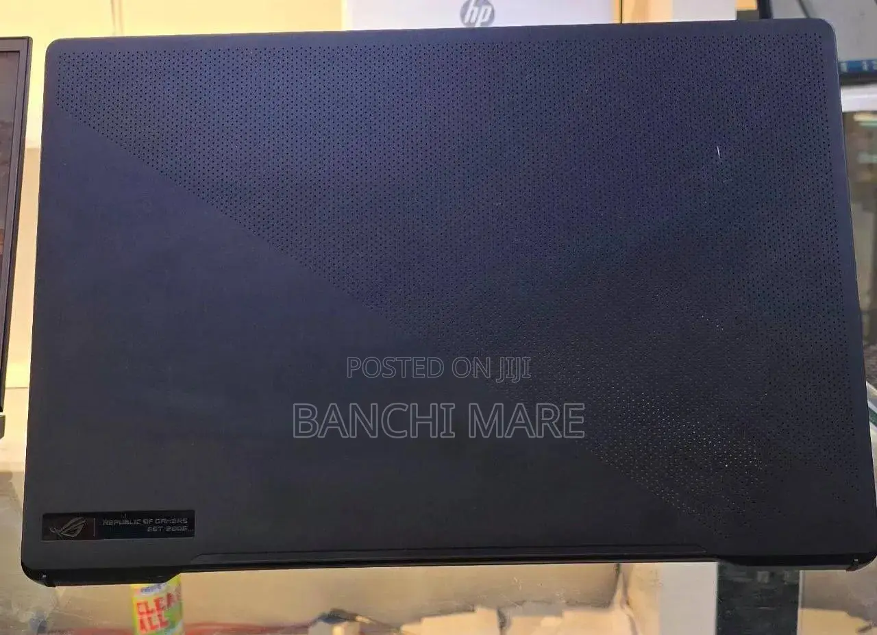 New Laptop Asus ROG Zephyrus M16 16GB Intel Core i7 SSD 512GB