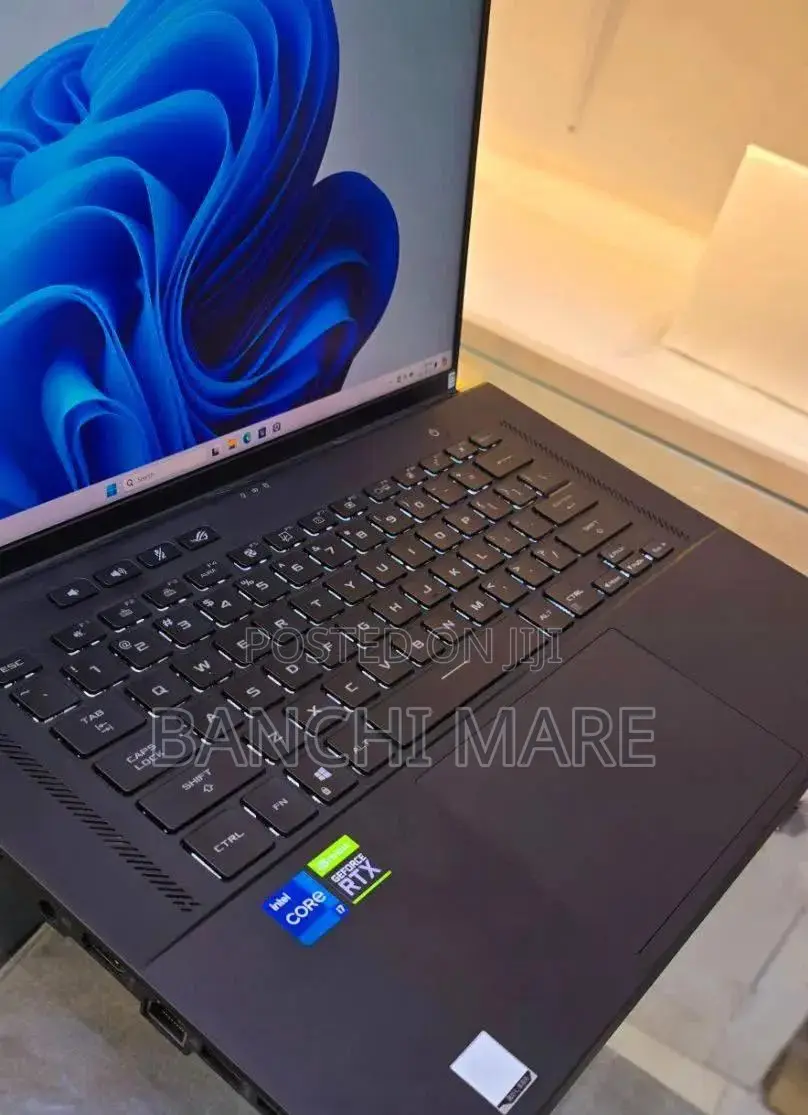 New Laptop Asus ROG Zephyrus M16 16GB Intel Core i7 SSD 512GB