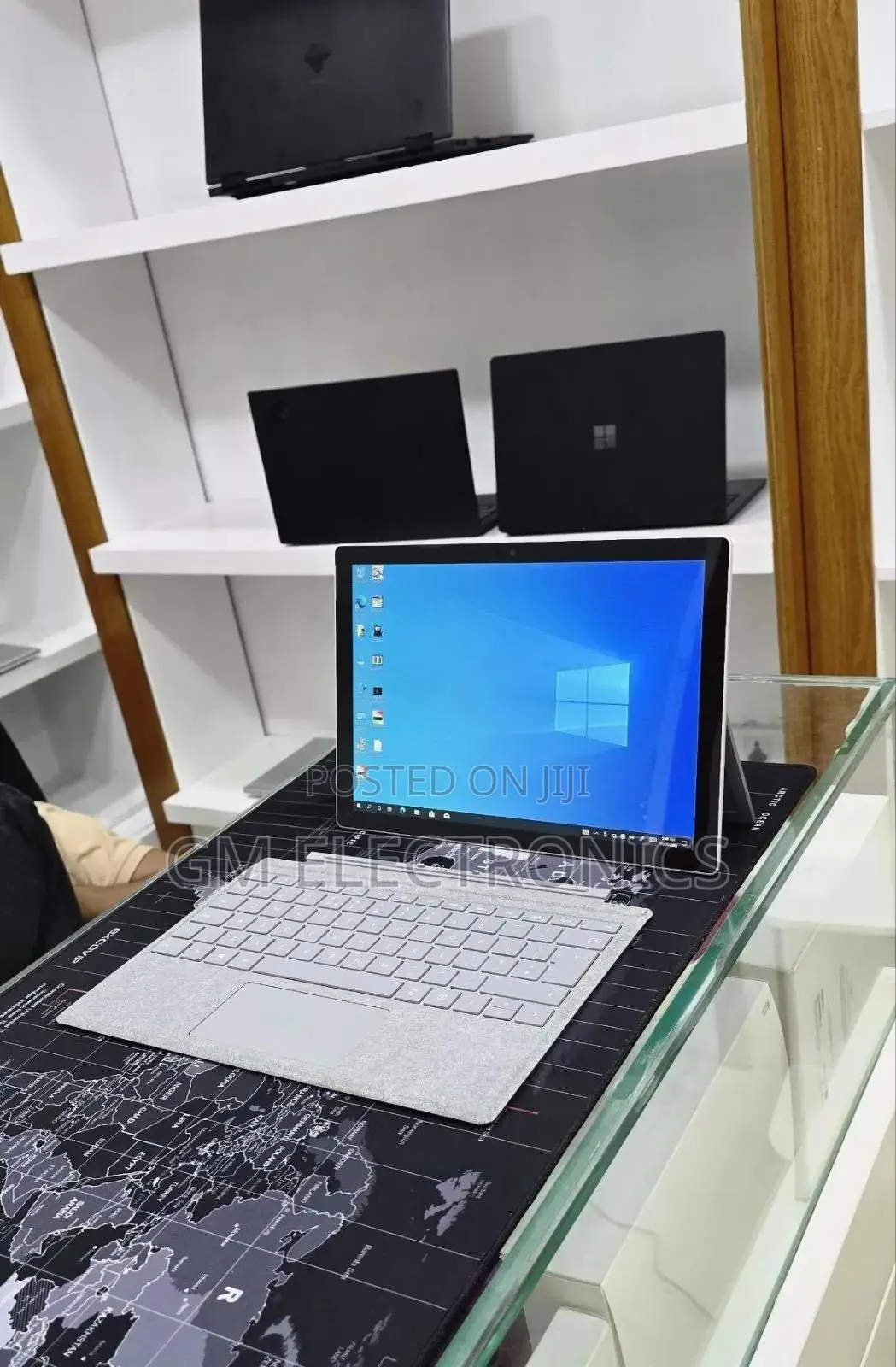 New Laptop Microsoft Surface 16GB Intel Core i5 SSD 256GB