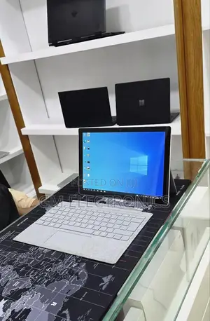 New Laptop Microsoft Surface 16GB Intel Core i5 SSD 256GB