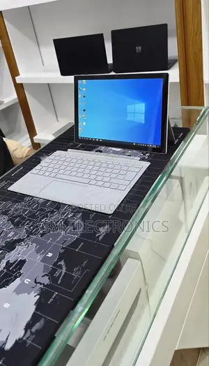New Laptop Microsoft Surface 16GB Intel Core i5 SSD 256GB