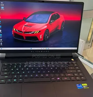 New Laptop Alienware M16 16GB Intel Core i7 SSD 512GB