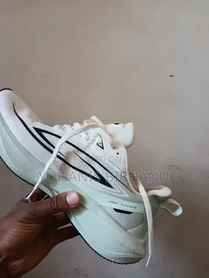 Shoes Kometa