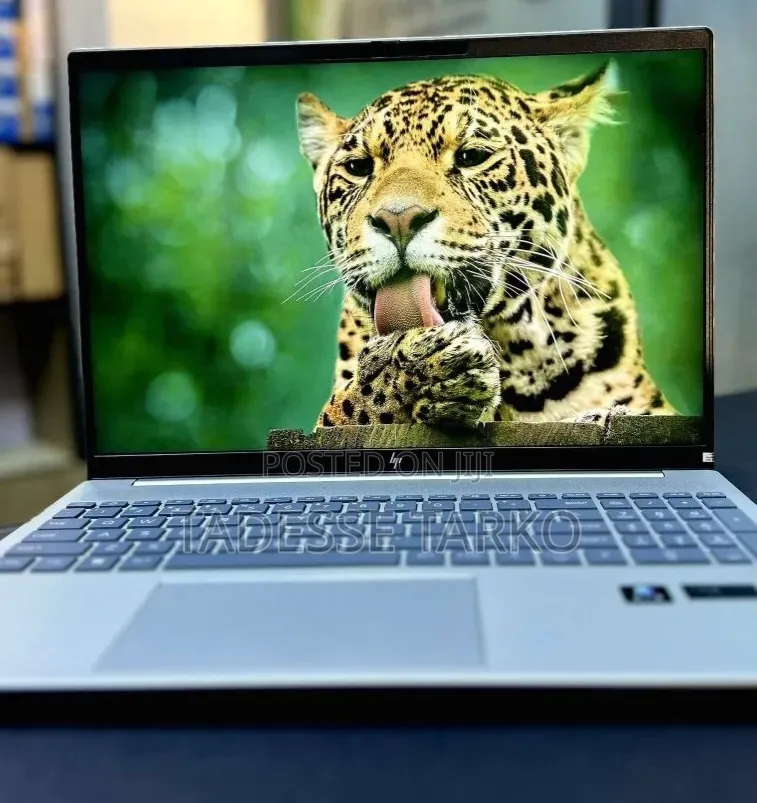New Laptop HP 16GB Intel Core Ultra 7 SSD 1T