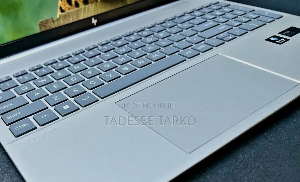 New Laptop HP 16GB Intel Core Ultra 7 SSD 1T