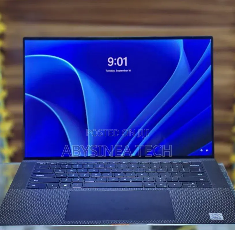 New Laptop Dell XPS 15 16GB Intel Core i7 SSD 512GB