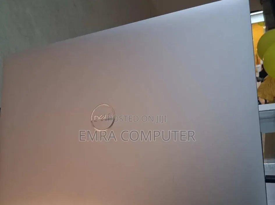New Laptop Dell 16GB Intel Core i7 SSD 512GB