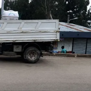 Isuzu NPR Gelbach Mekina