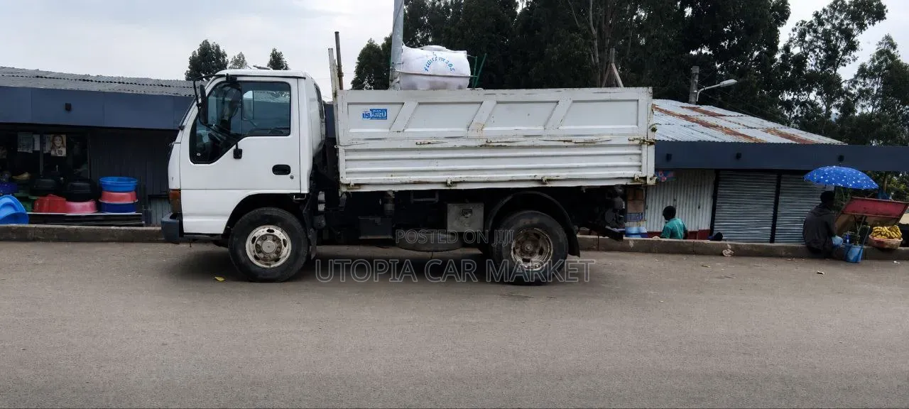 Isuzu NPR Gelbach Mekina