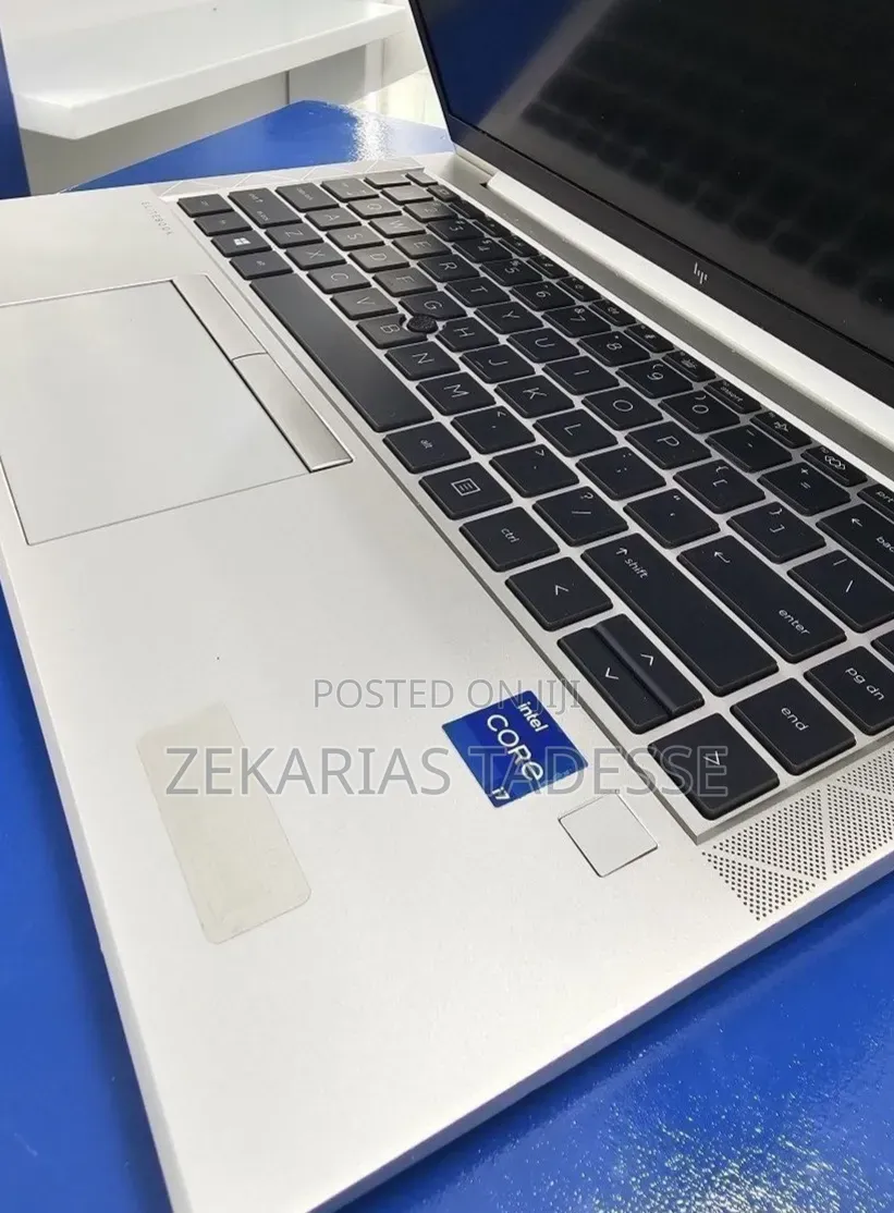 New Laptop HP EliteBook 840 G8 16GB Intel Core i7 SSD 512GB