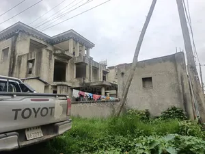 6bdrm House in Addis Ababa Semit, Bole for sale
