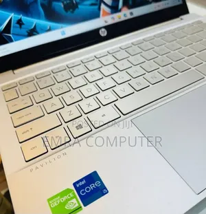 New Laptop HP 16GB Intel Core i5 SSD 512GB