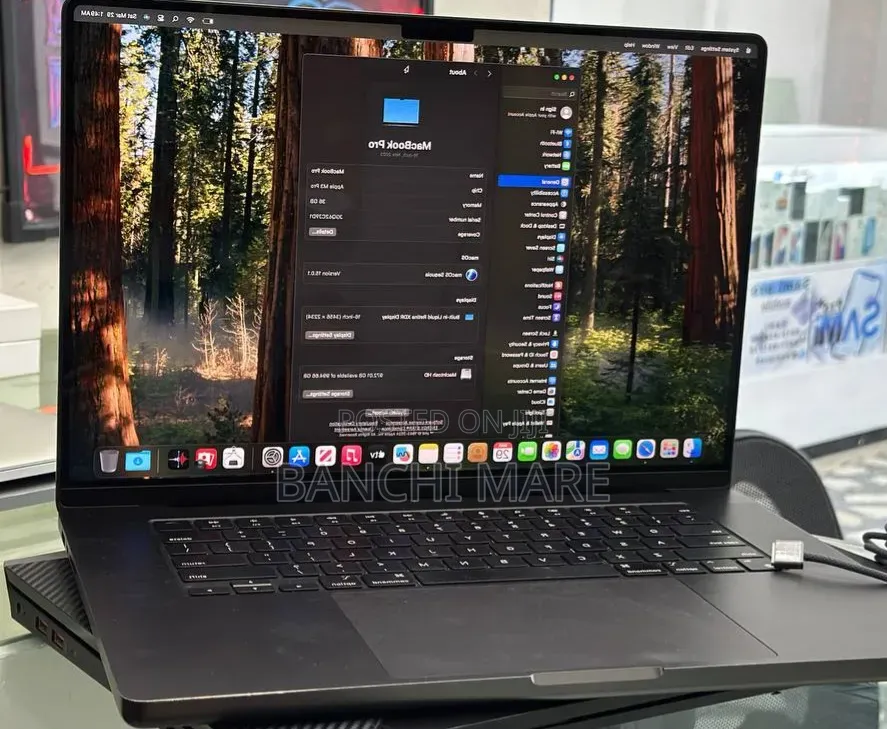 New Laptop Apple MacBook Pro 2023 M3 36GB Apple M3 SSD 1T