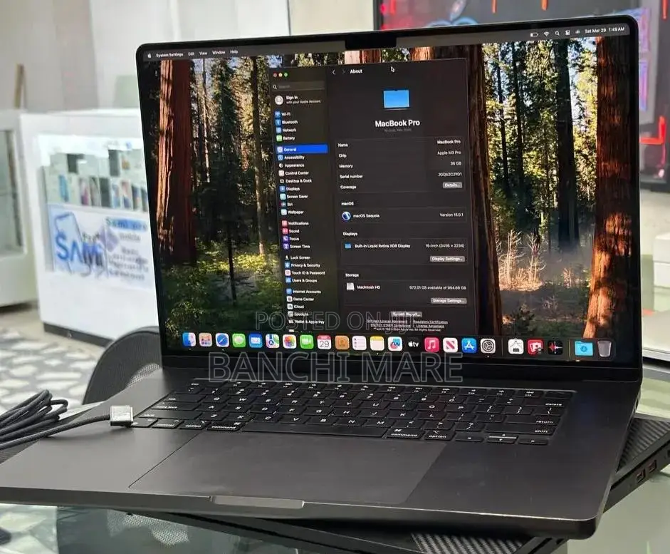 New Laptop Apple MacBook Pro 2023 M3 36GB Apple M3 SSD 1T