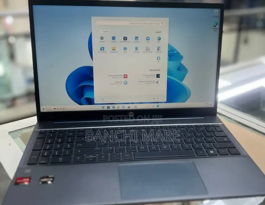 New Laptop HP Pavilion 14 8GB AMD Ryzen 5 SSD 512GB