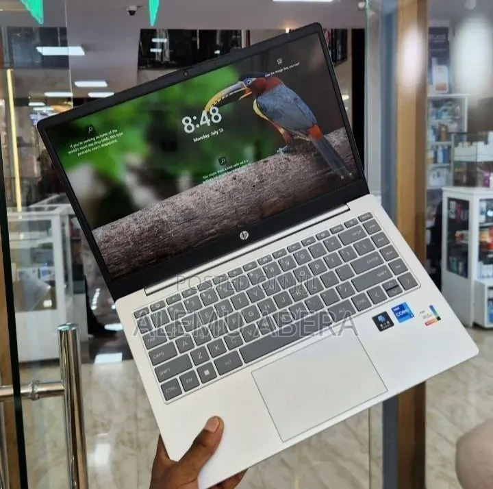 New Laptop HP 16GB Intel Core i7 SSD 512GB