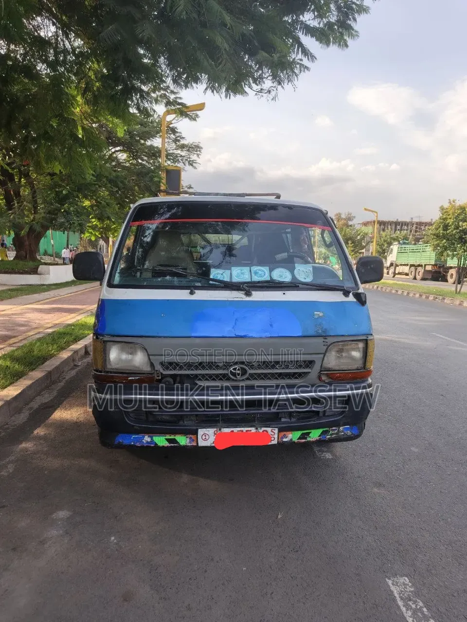 Toyota HiAce 2004 Blue