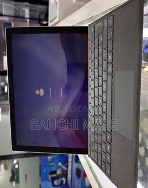 New Laptop Microsoft Surface 8GB Intel Core i5 SSD 128GB