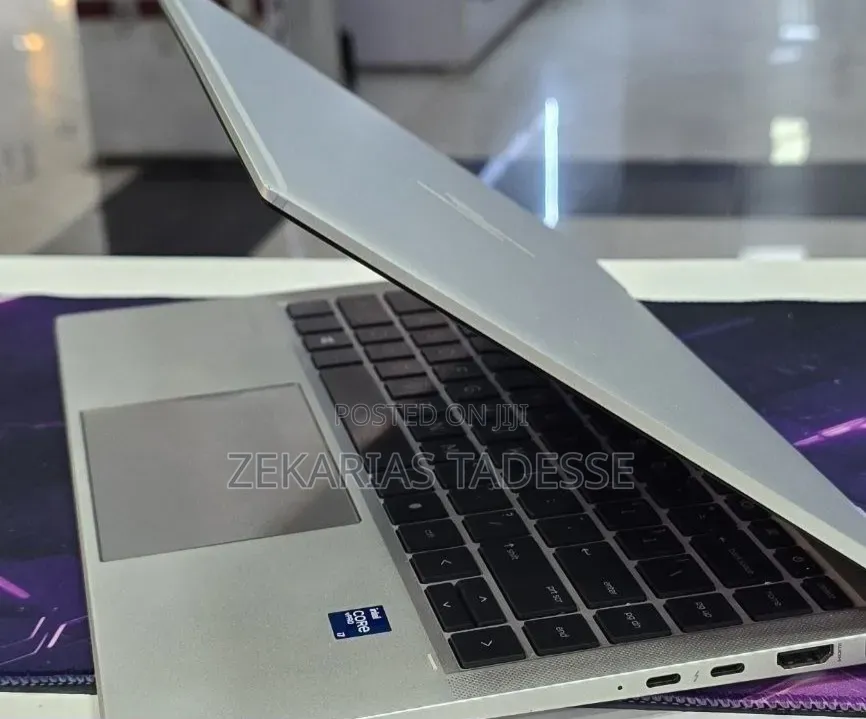New Laptop HP EliteBook 1040 G8 16GB Intel Core i7 SSD 512GB