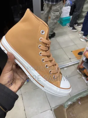 Converse Chuck Taylor High-Tops
