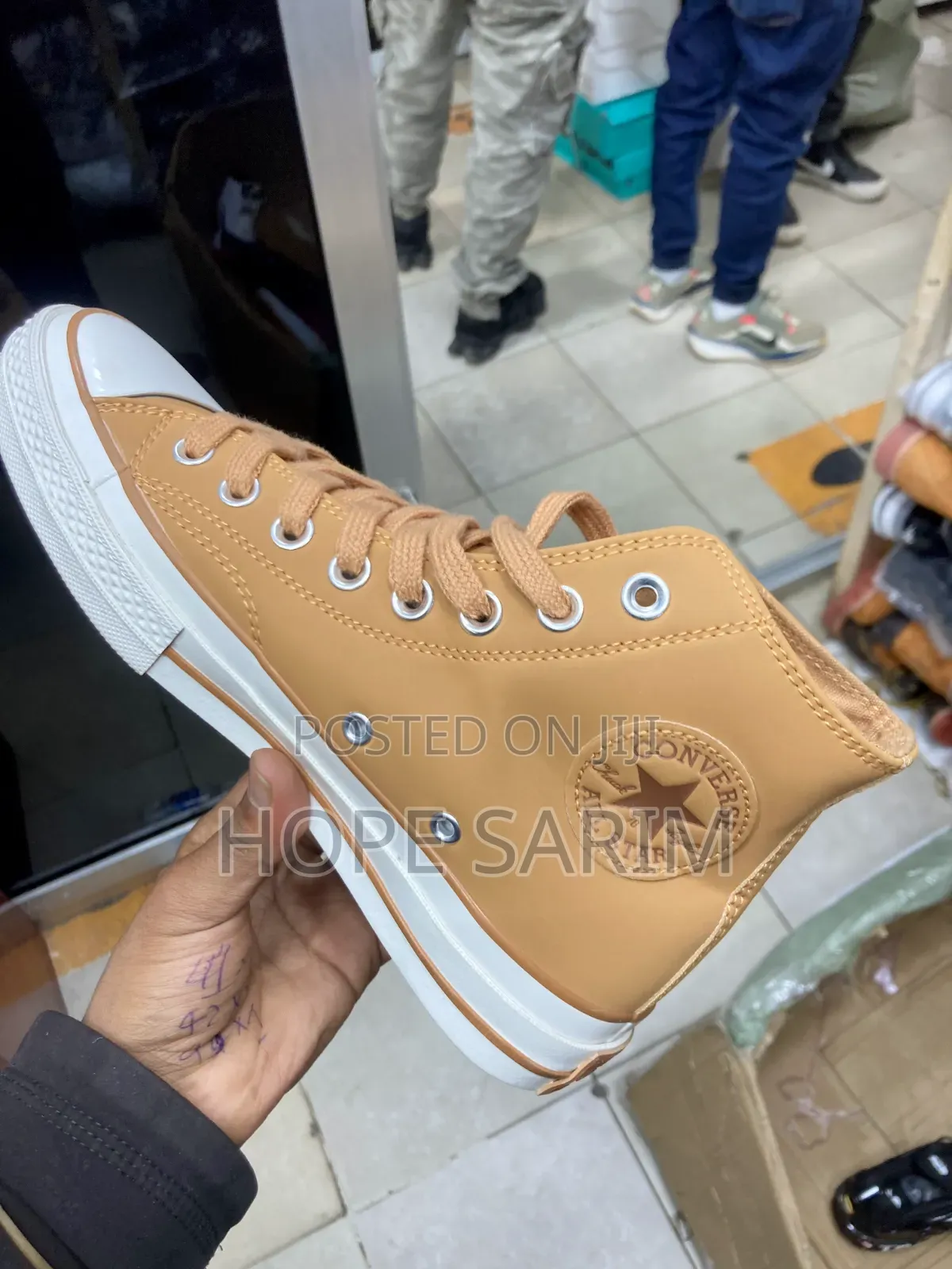 Converse Chuck Taylor High-Tops