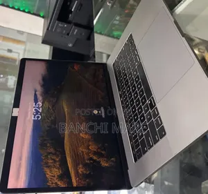 New Laptop Apple MacBook Pro 2019 16GB Intel Core i5 SSD 512GB